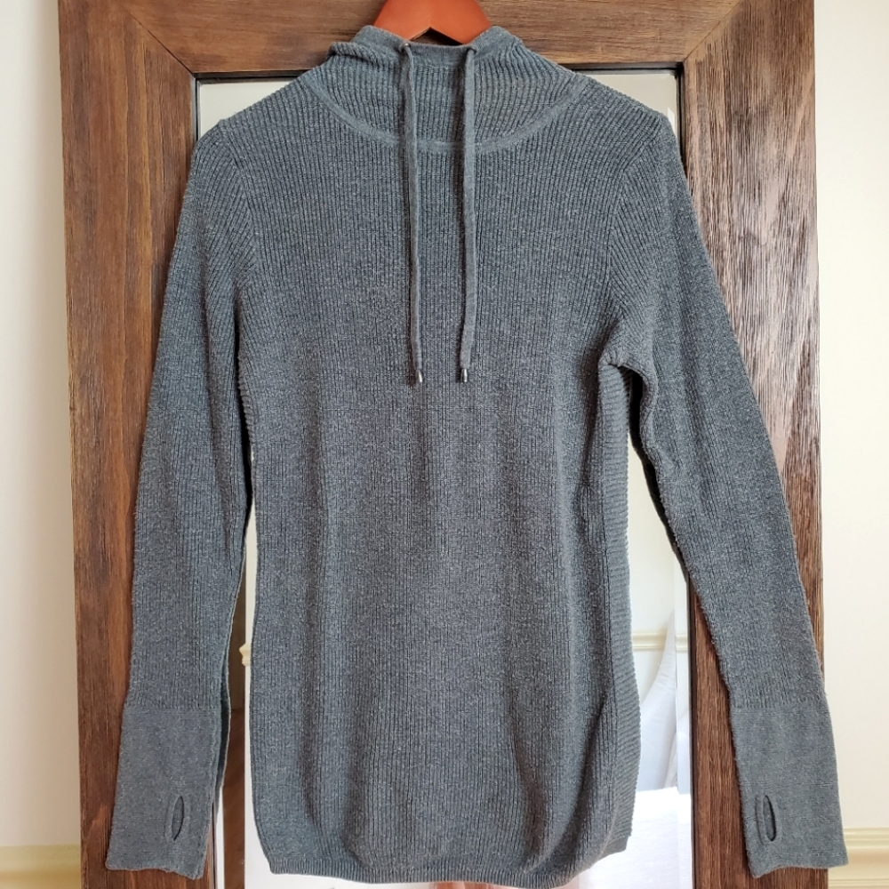 Dakini Sweater, Size Medium